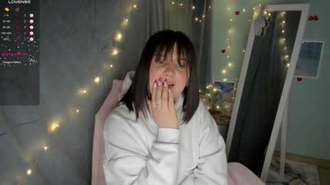 Snapshot of jennie_berry chatting on February 5, 2025, 1:37 am Jennie online show from February 5, 2025, 1:37 am