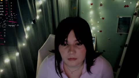 Snapshot of jennie_berry chatting on February 17, 2025, 7:31 pm Jennie online show from February 17, 2025, 7:31 pm
