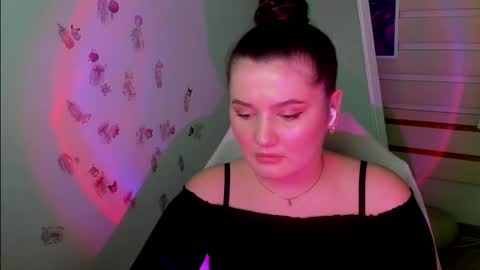 Snapshot of jennie_berry chatting on February 20, 2025, 12:08 am Jennie online show from February 20, 2025, 12:08 am