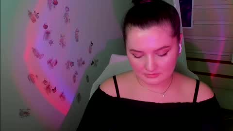 Snapshot of jennie_berry chatting on February 20, 2025, 3:12 am Jennie online show from February 20, 2025, 3:12 am