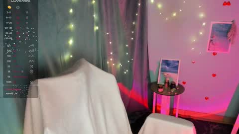 Snapshot of jennie_berry chatting on September 8, 2025, 9:47 pm Jennie online show from September 8, 2025, 9:47 pm