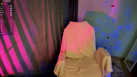 Snapshot of jennie_berry chatting on October 6, 2025, 6:49 pm Jennie online show from October 6, 2025, 6:49 pm