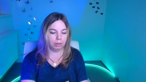 Jennifer online show from September 27, 2025, 5:45 am