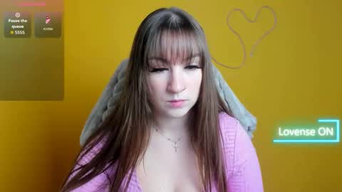 Jennifer online show from November 14, 2025, 12:26 pm