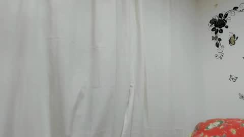 jenniferloveyou online show from January 24, 2025, 4:17 pm