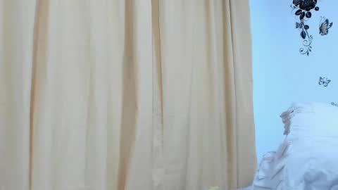 jenniferloveyou online show from October 4, 2025, 9:18 am