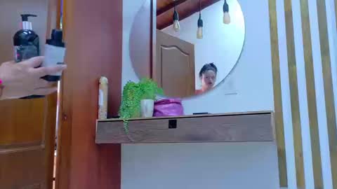 Jennifer vega  online show from March 13, 2026, 9:10 pm