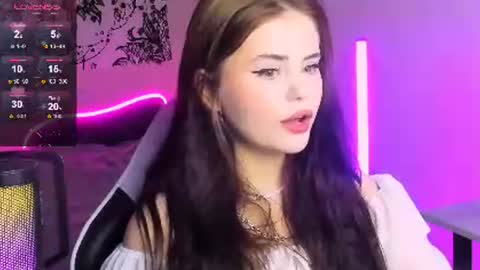 Jenni online show from December 25, 2024, 12:05 pm