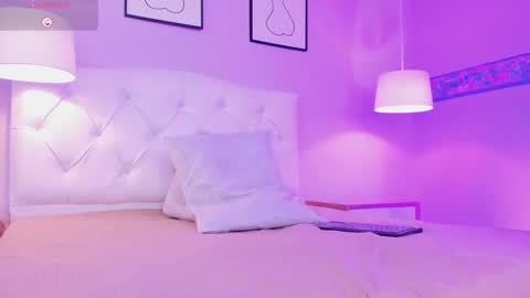 Jenny  online show from February 20, 2025, 6:46 pm