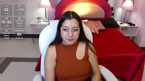 Snapshot of jenny_golden1 chatting on November 7, 2025, 1:11 pm Jenny online show from November 7, 2025, 1:11 pm