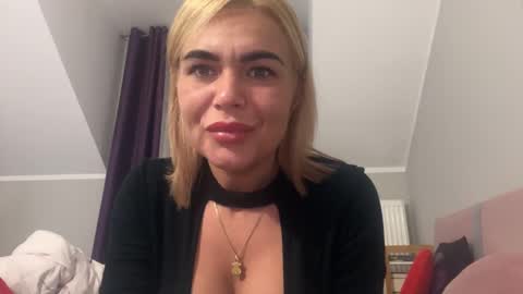 Jenny online show from December 15, 2024, 3:20 pm