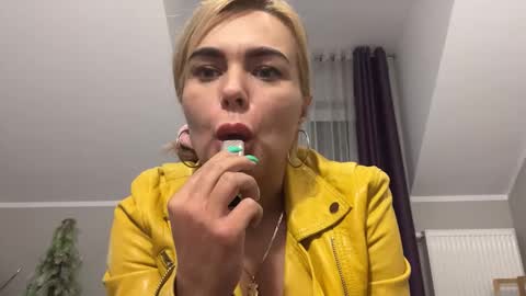 Jenny online show from January 24, 2025, 11:48 am