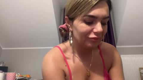 Jenny online show from February 24, 2025, 11:10 am