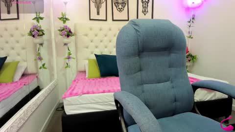 jenny_stark online show from March 13, 2026, 11:28 am