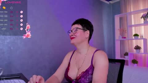 Jenny online show from April 25, 2026, 8:28 am