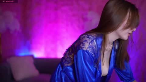 JENNY online show from February 22, 2025, 7:36 pm