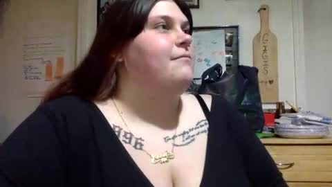 Snapshot of jenskiiee_xo chatting on April 2, 2026, 6:49 pm jenskiiee_xo online show from April 2, 2026, 6:49 pm