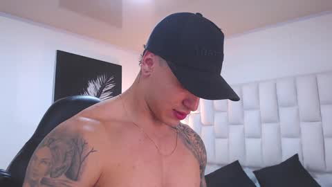 Jeremy lane online show from February 25, 2026, 11:36 pm