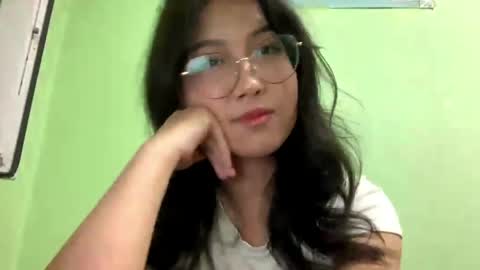 Luna online show from May 6, 2026, 4:34 pm