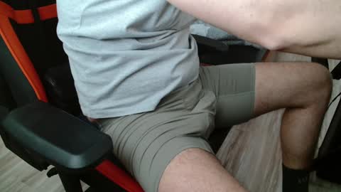 Snapshot of jerklove1006 chatting on January 20, 2025, 12:39 pm Boy likes daddies online show from January 20, 2025, 12:39 pm