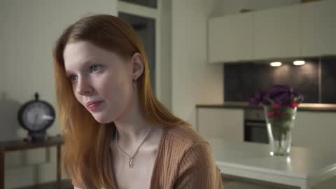 Molly online show from October 8, 2025, 3:31 pm