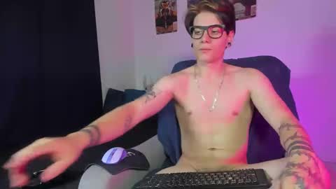 Angelo online show from September 25, 2025, 1:09 am