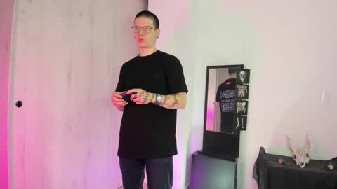 Angelo online show from January 9, 2026, 10:00 pm