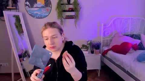 jes_solar online show from October 7, 2025, 12:02 pm