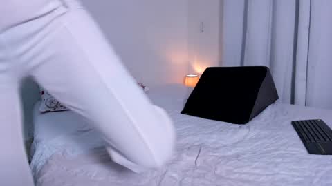 jessica herreraToday I will be your devil and you my victim online show from February 5, 2025, 8:57 pm