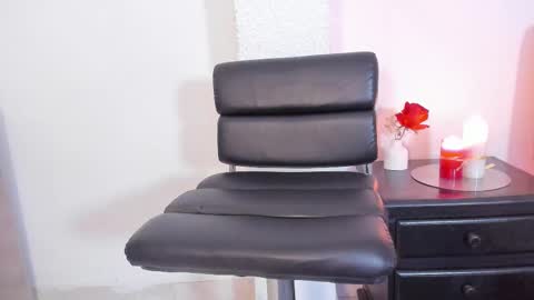 Snapshot of jess1ca_herrera chatting on February 13, 2026, 10:17 pm jessica herreraToday I will be your devil and you my victim online show from February 13, 2026, 10:17 pm