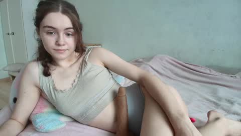 Snapshot of jessa_vibe chatting on May 19, 2026, 7:15 am Jessica but u can call me Jessa online show from May 19, 2026, 7:15 am