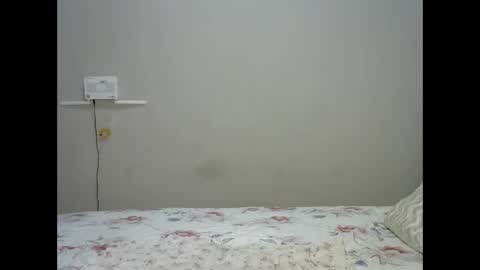 jessajoyy online show from November 11, 2025, 7:25 pm