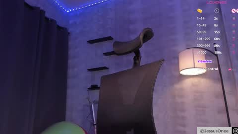 Jesus  IG JessusOne online show from November 25, 2025, 5:02 pm