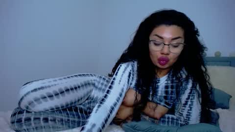 Snapshot of jessebella chatting on February 11, 2025, 4:55 am jesse online show from February 11, 2025, 4:55 am