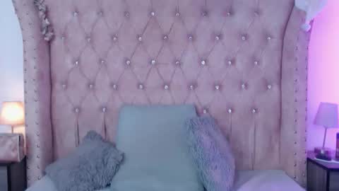 Jessica  online show from February 7, 2026, 1:48 pm