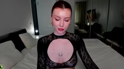 Snapshot of jessica_gill chatting on February 24, 2025, 7:22 am Jessica online show from February 24, 2025, 7:22 am