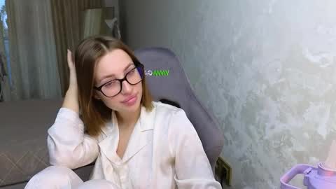 Jessy online show from October 11, 2025, 6:12 am