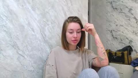 Jessy online show from November 17, 2025, 1:33 am