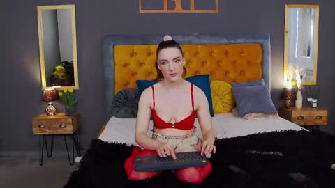 Snapshot of jessica_whitte_ chatting on May 25, 2026, 4:29 am Jessica White online show from May 25, 2026, 4:29 am