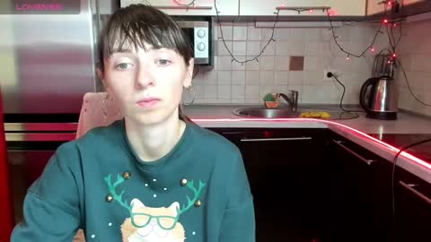 jessicaforris online show from January 21, 2025, 7:37 am