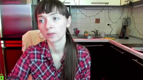 jessicaforris online show from March 7, 2025, 8:02 am