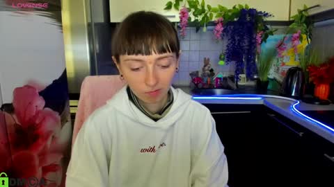 jessicaforris online show from April 10, 2026, 8:08 am