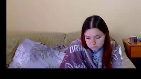 jessicaholland1 online show from April 16, 2026, 6:36 am