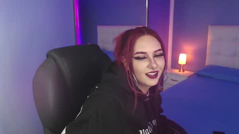 Snapshot of jessie_williams_01 chatting on December 21, 2024, 9:44 am Your Sweet Angel online show from December 21, 2024, 9:44 am