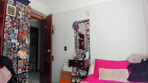 Snapshot of jessie_williams_01 chatting on January 22, 2025, 5:38 pm Your Sweet Angel online show from January 22, 2025, 5:38 pm