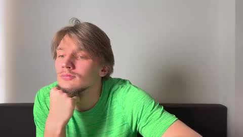 Snapshot of jessierise chatting on February 22, 2026, 10:47 am JessieRise online show from February 22, 2026, 10:47 am