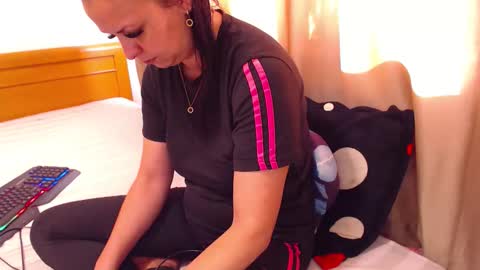 jessiestar3 online show from March 18, 2026, 12:19 pm