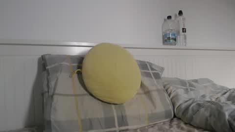 jessieryan online show from November 16, 2025, 6:52 am