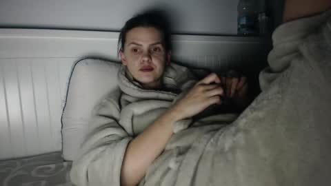 jessieryan online show from December 14, 2025, 6:34 pm