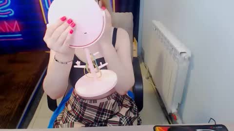 Victoria online show from April 6, 2026, 7:48 pm